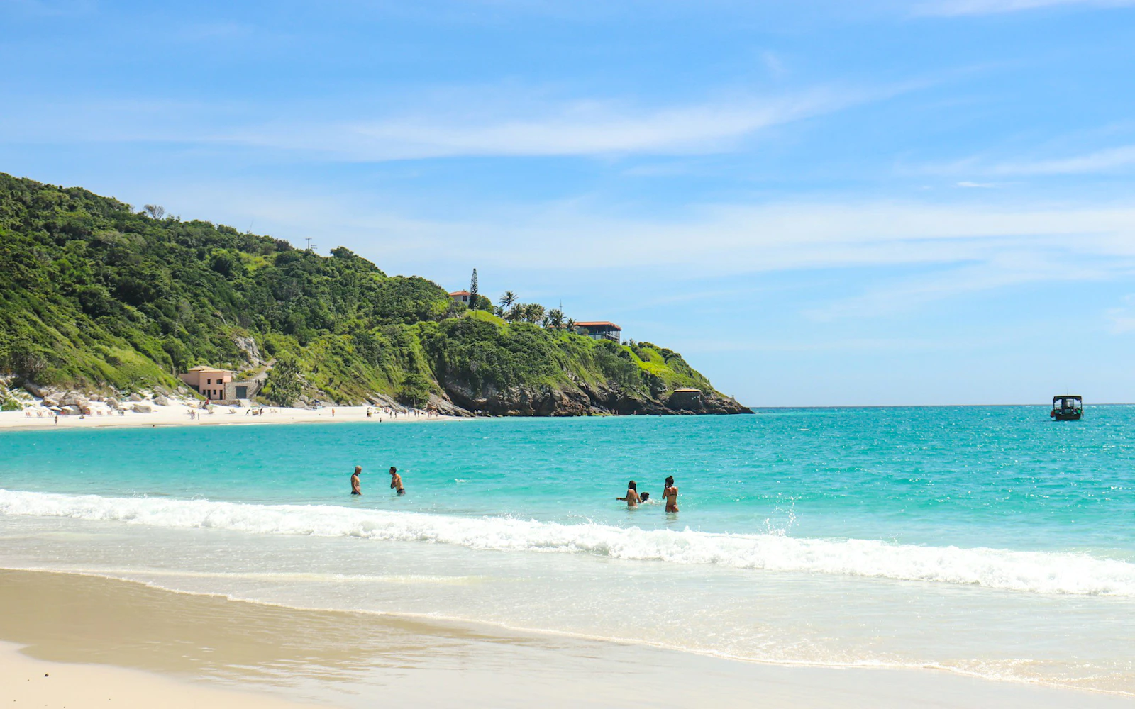 Arraial do Cabo Blue Grotto and Atalaia Coastal Boat Tour with Lunch