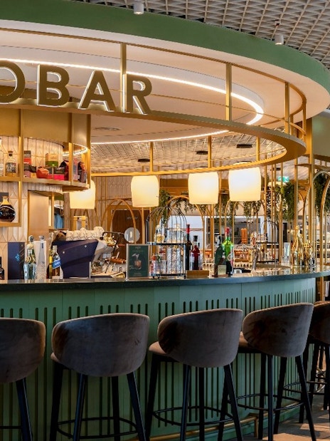 Bar counter at Plaza Premium First, Terminal 1, Leonardo da Vinci-Fiumicino Airport.