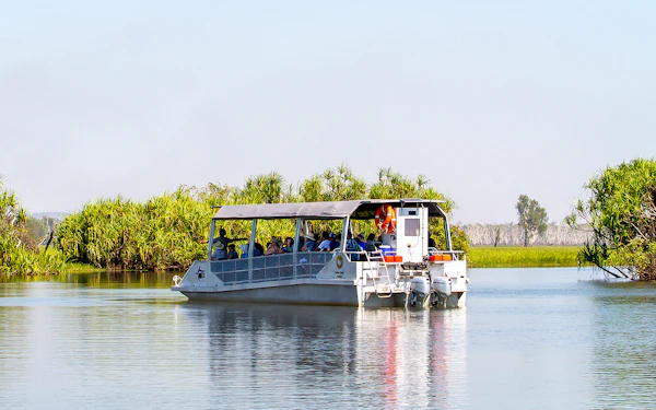 Guided Day Tour of Kakadu National Park with Yellow Water Billabong Cruise