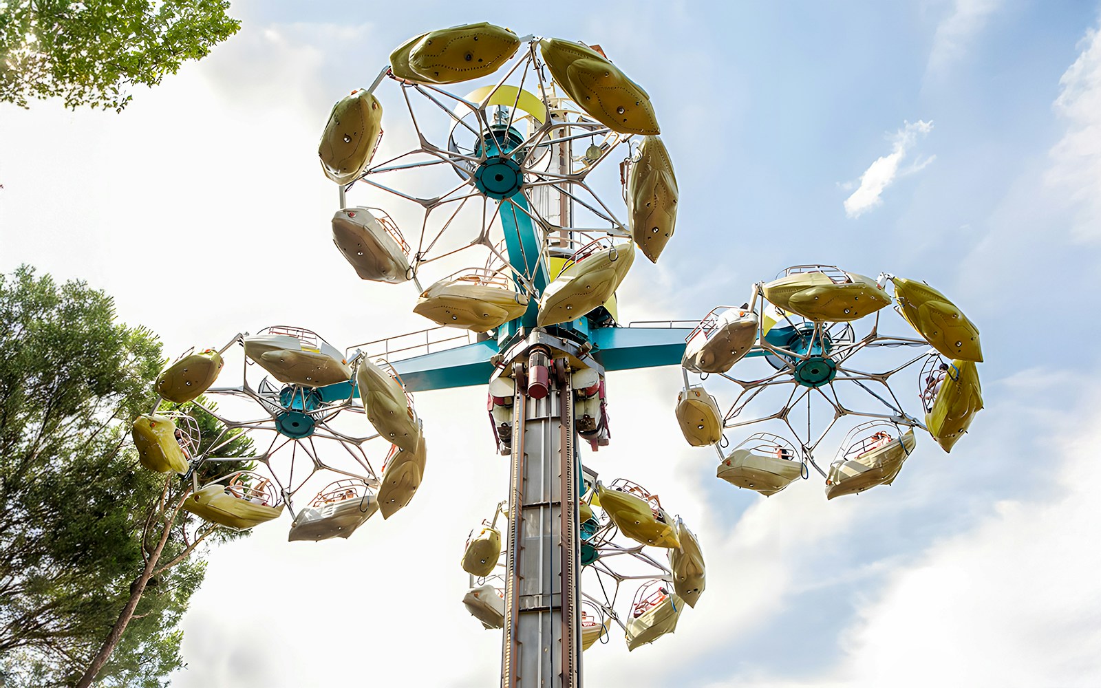Rotor ride at Parque De Attractions