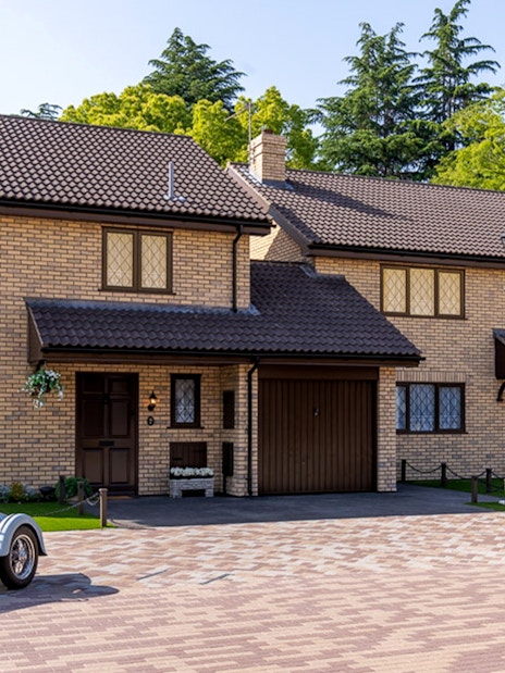 Privet Drive house exterior at Warner Bros. Studio Tour Tokyo, featuring a motorcycle with sidecar.