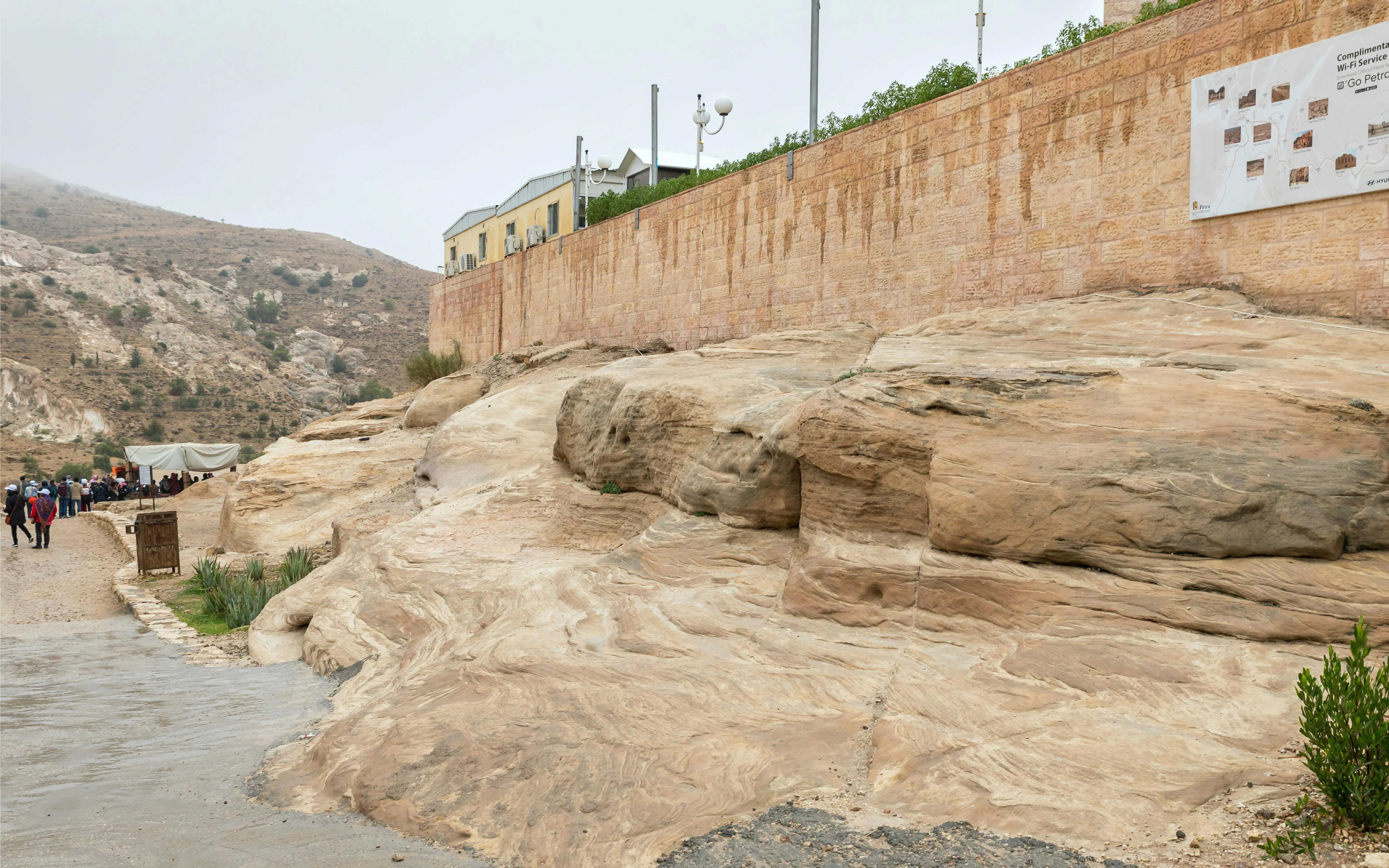 Centro de visitantes de Petra (llegada a media mañana del primer día)