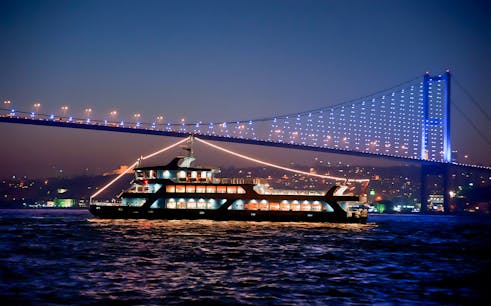 crociera con cena sul bosforo a istanbul con tavolo privato e spettacolo dal vivo-1