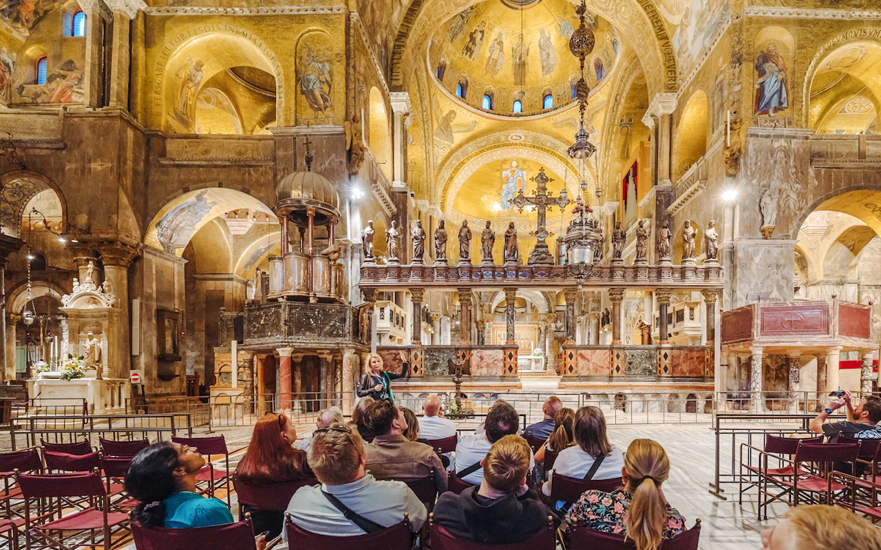 Tour notturno della Basilica di San Marco con Palazzo Ducale opzionale — 4