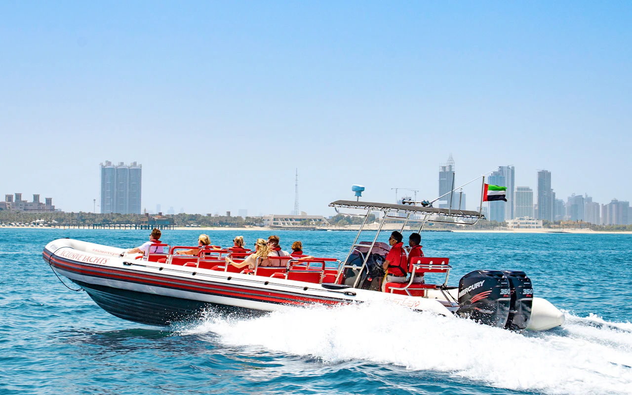 Combo : Visite en hors-bord de la marina, de l'Atlantis, du Pam et du Burj Al Arab + Billets pour l'aquarium The Lost Chambers — 4