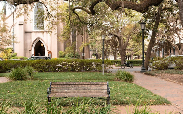Ghosts of Savannah: Self-Guided City Exploration Game