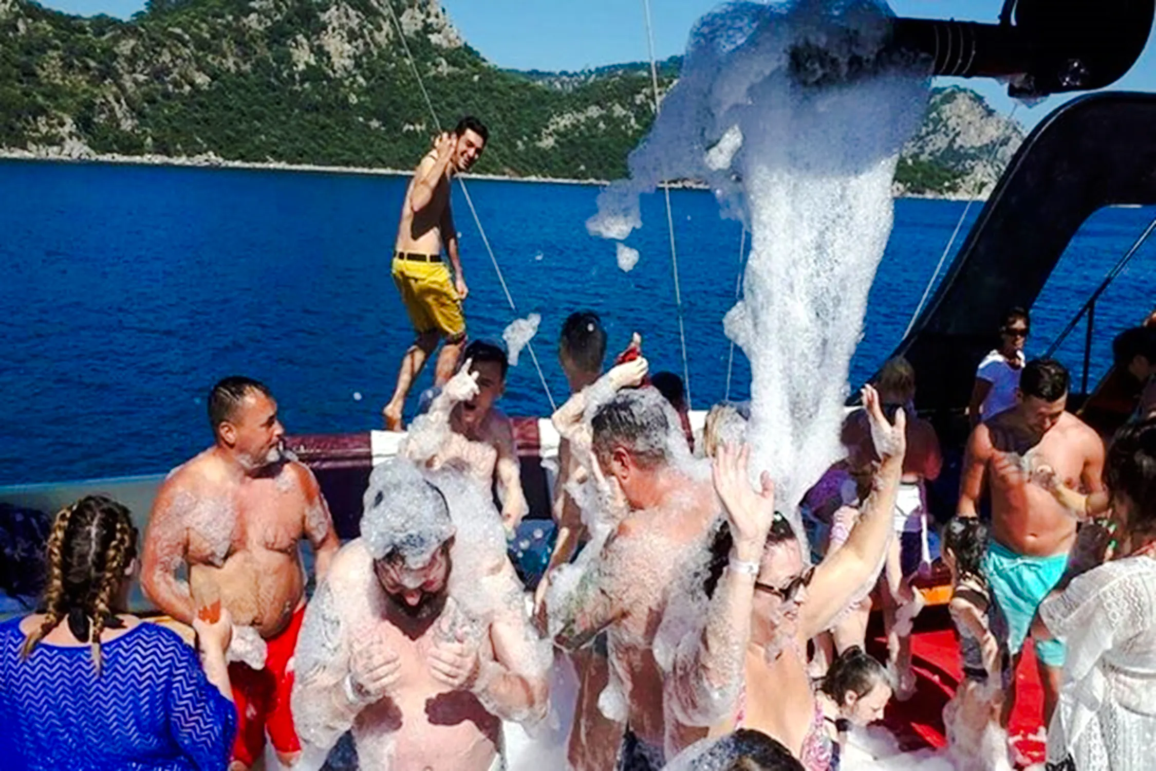 Antalya: Lara Pirate Boat Cruise with Lunch and Hotel Transfers Image 11