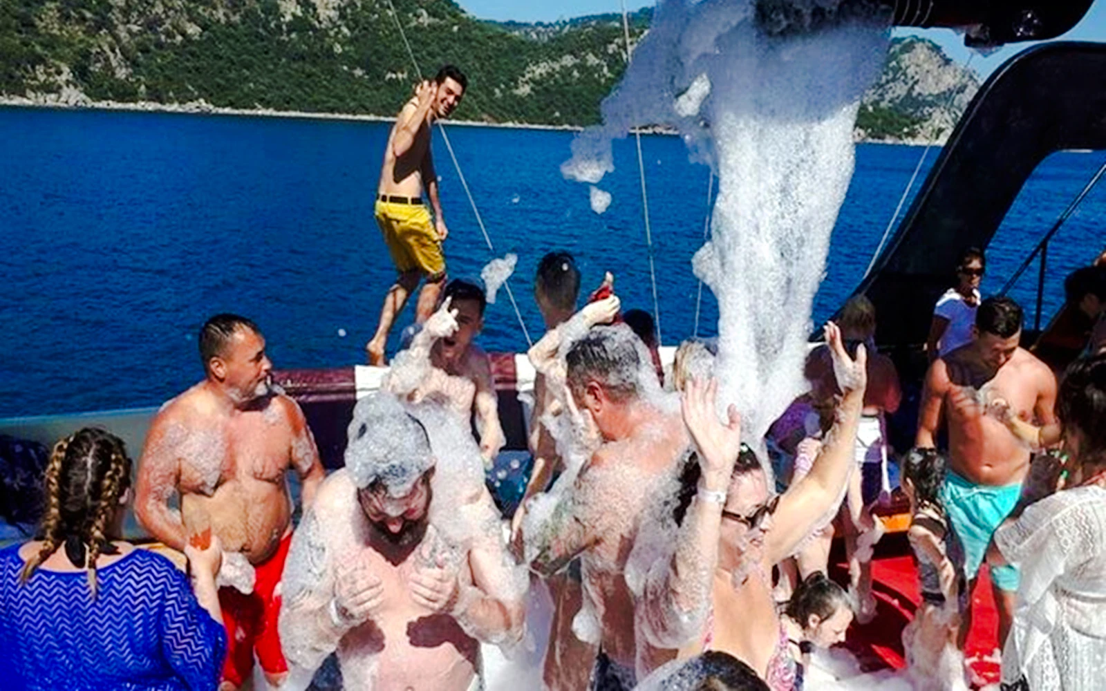 Antalya: Lara Pirate Boat Cruise with Lunch and Hotel Transfers Image 11