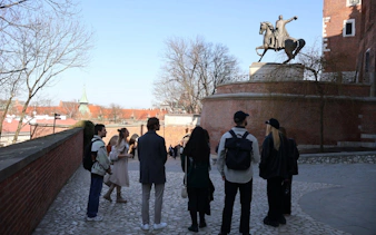 rundgang zur frauengeschichte auf dem wawel-hügel-3