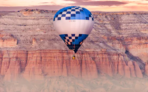 vol en montgolfière au lever du soleil en cappadoce au-dessus de la vallée de soganli, avec navettes de/vers l'hôtel-1