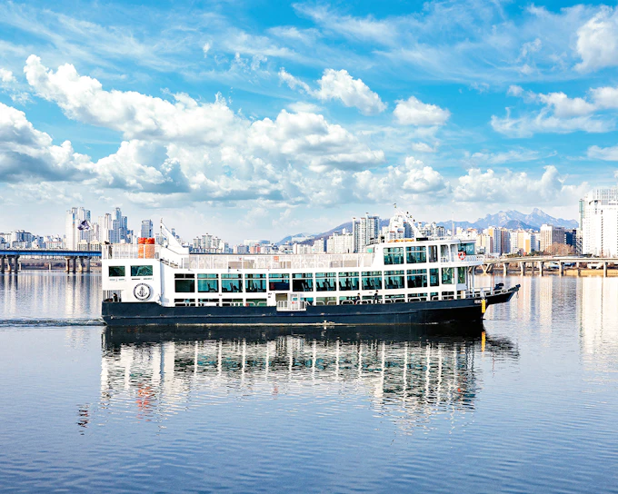 Jamsil Han River E-land Ferry Cruise