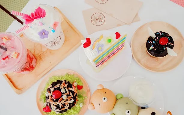 Colorful desserts and drinks at Fairy Sweet Village.