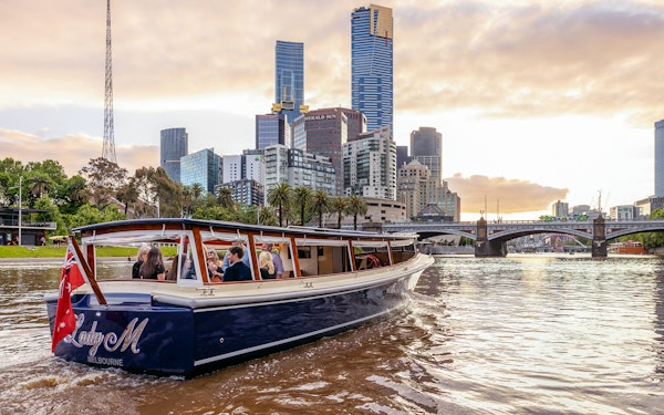 1.5-Hour Small-Group Sunset Sightseeing Cruise on Yarra River