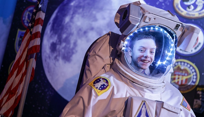Space discovery zone, Wonderworks Orlando