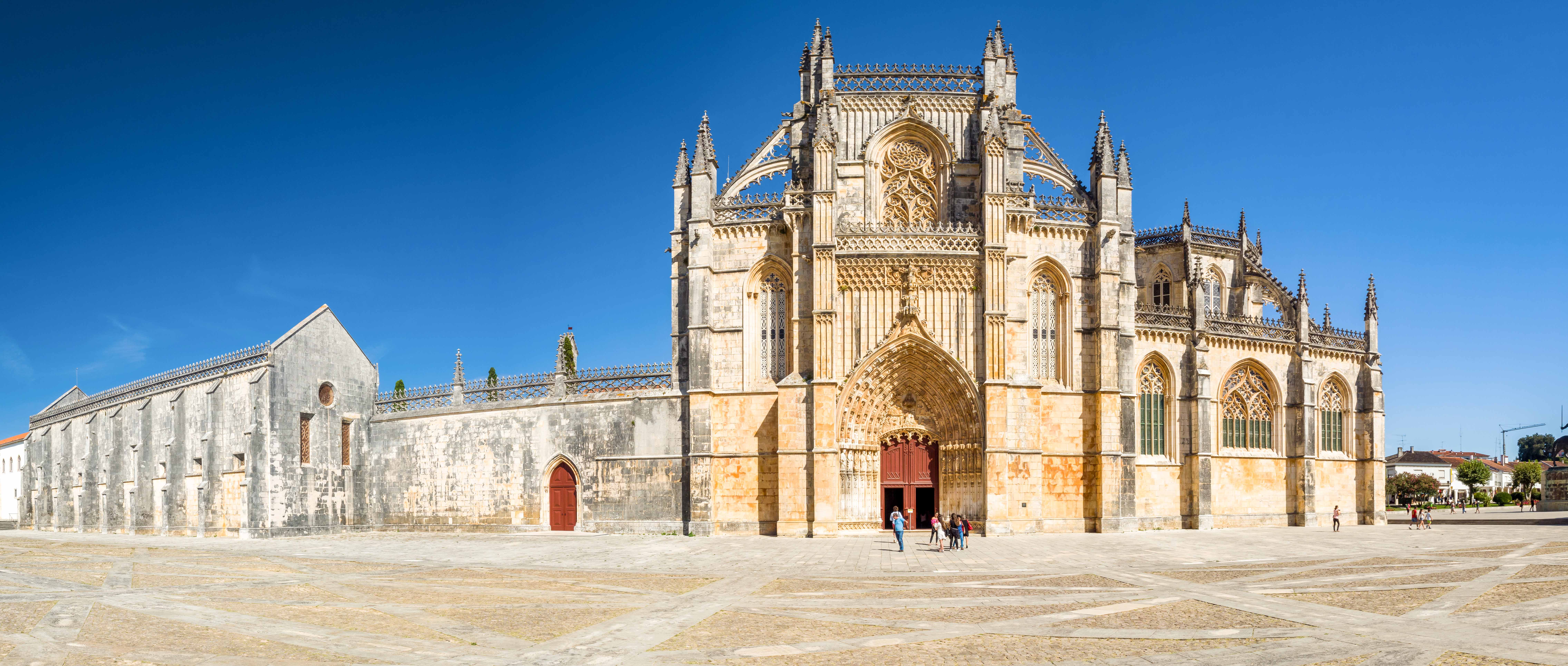 Exploring the Grandeur of Batalha Monastery