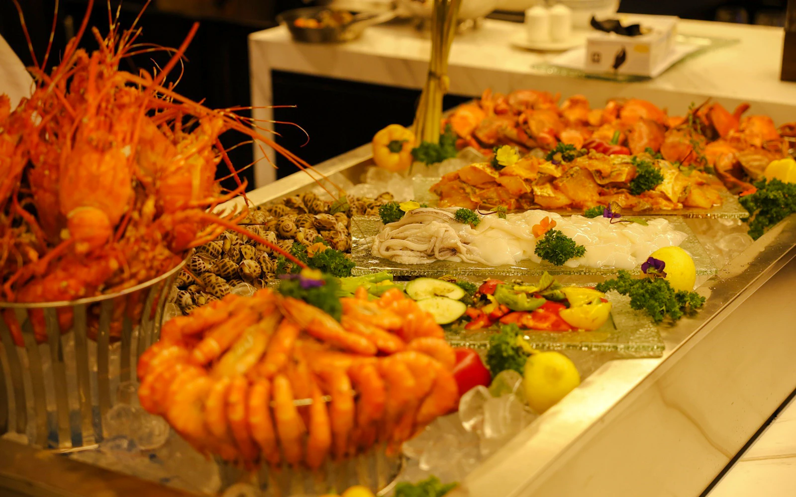 Ho Chi Minh City Dinner Cruise on Elite of Saigon
