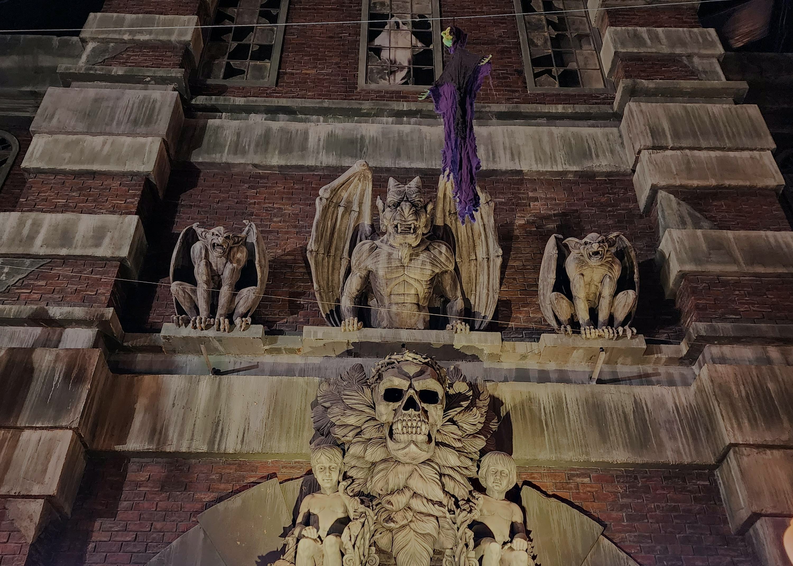 IMG Worlds of Adventure