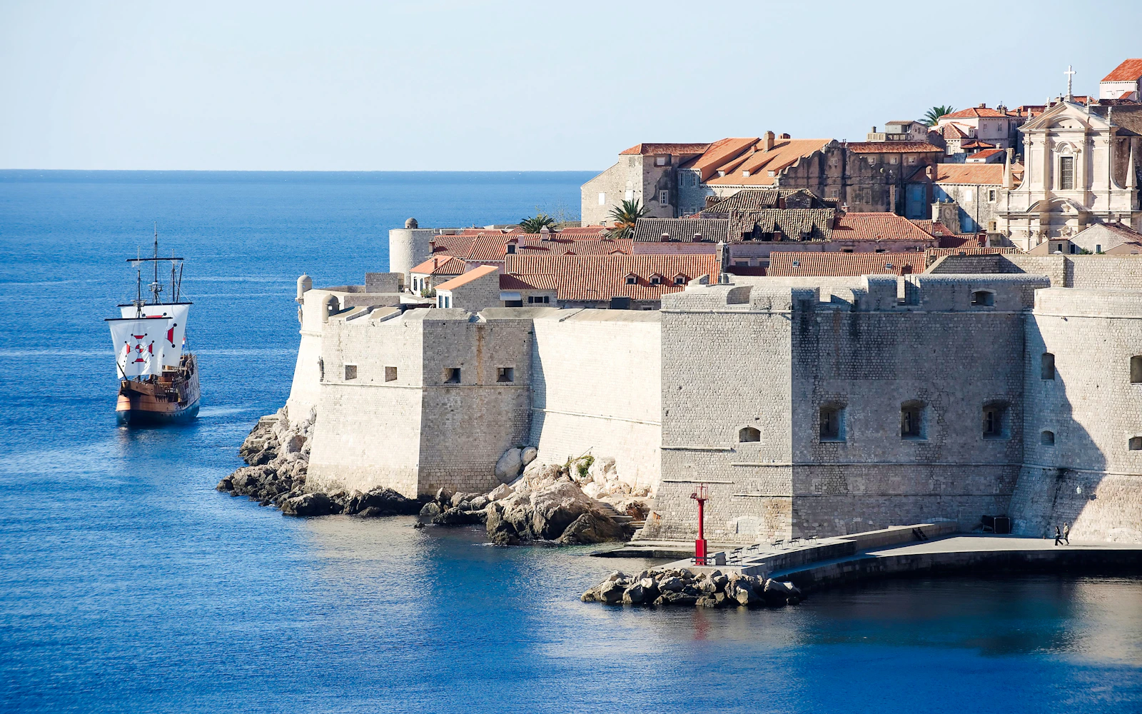 Dubrovnik Pirate Ship Panoramic Cruise to Old Town (Product 56775)