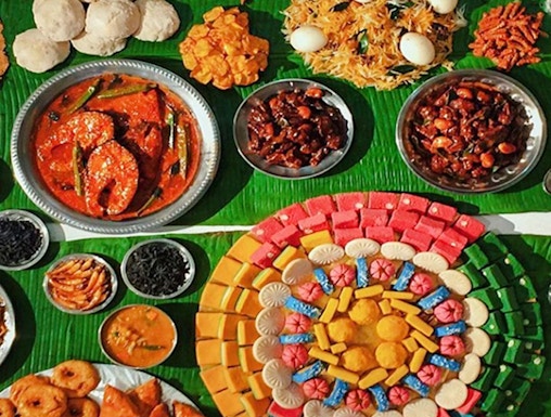 Traditional Malaysian dishes and colorful sweets displayed at Wonder Food Museum.