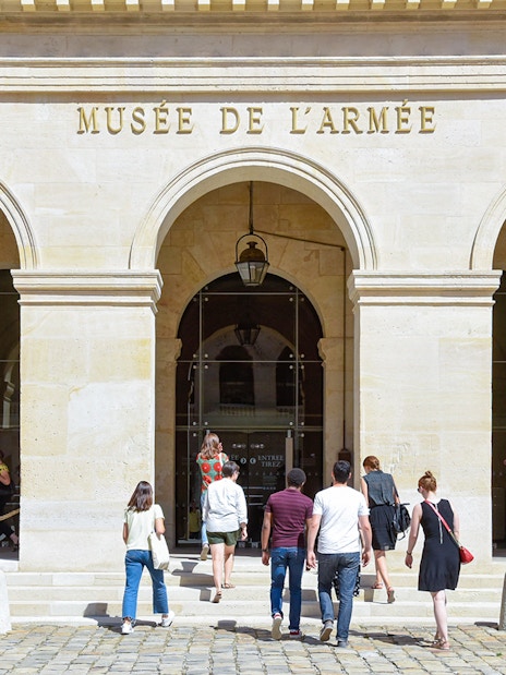 Visitors entering the Paris Army Museum at Invalides.