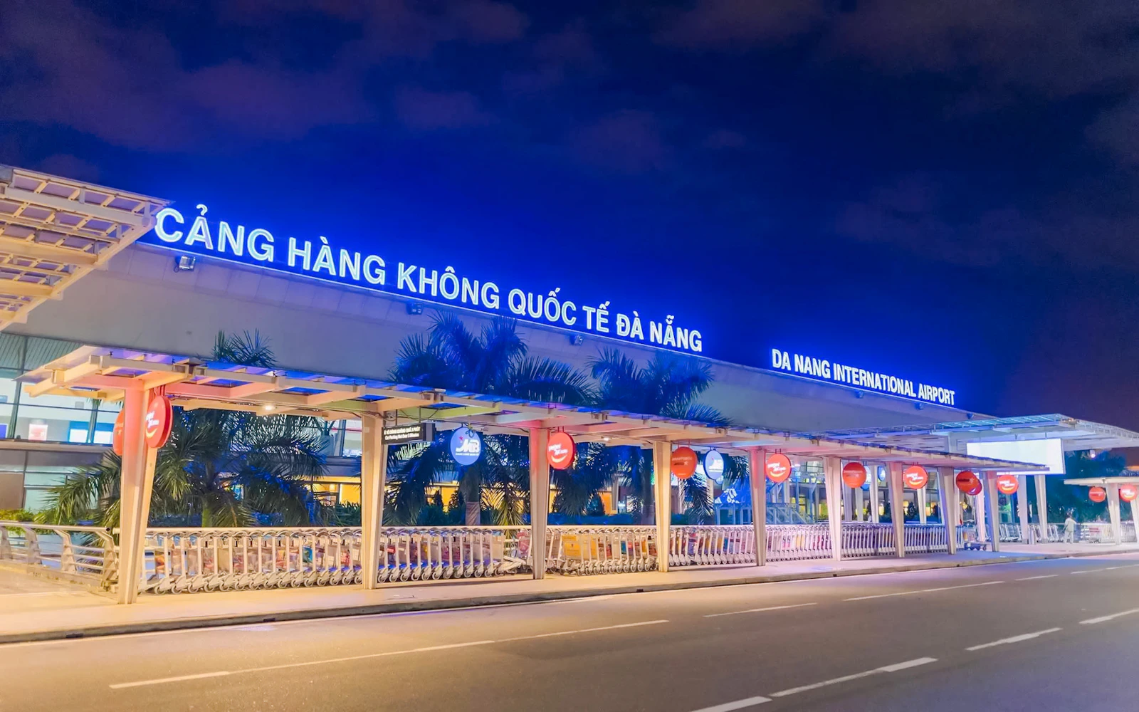Da Nang International Airport Fast Track Meet & Assist Image 2