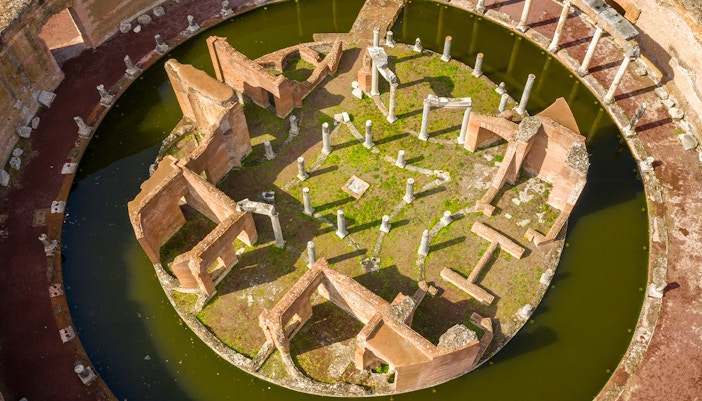 Maritime theatre Villa Adriana