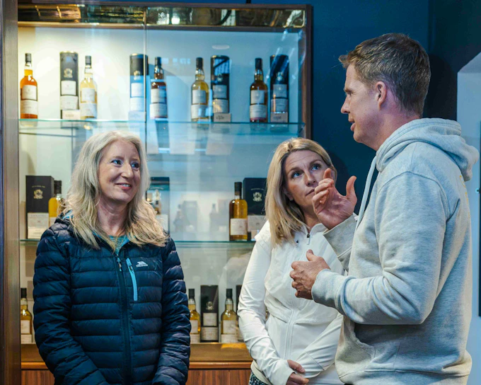 Glasgow Evening Walk with Whisky Tasting