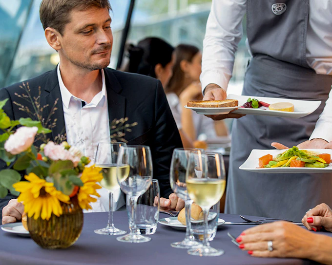 Bateaux Parisiens Seine River Early Evening Dinner Cruise with Gourmet Menu