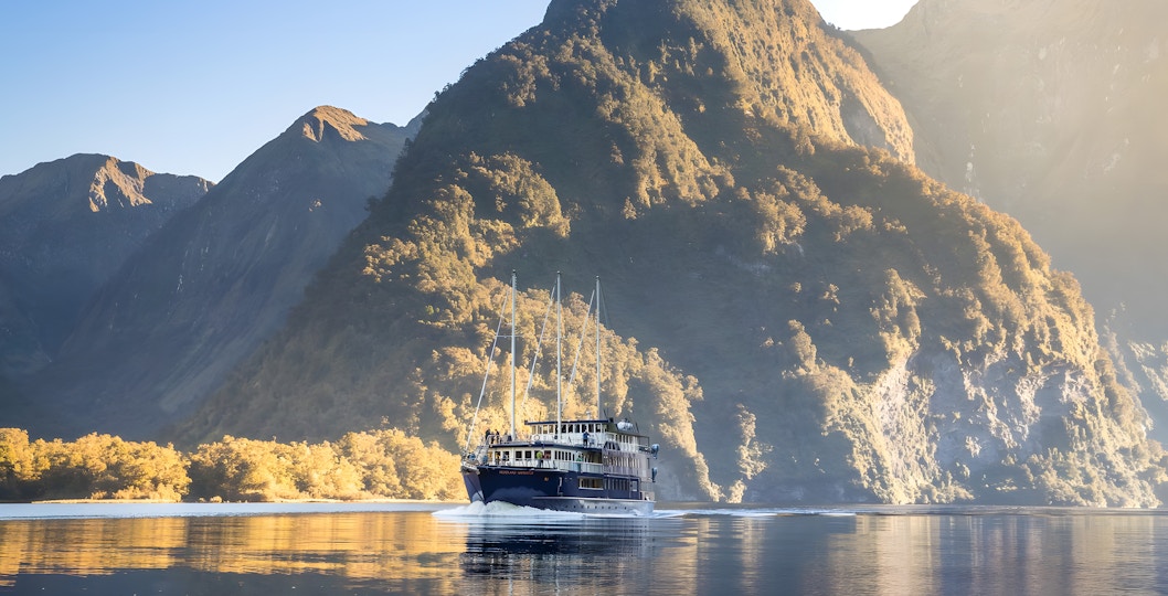 Doubtful Sound Overnight Cruise