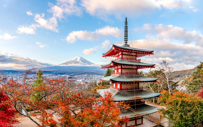 Chureito Pagoda with Mount Fuji in the background from Arakurayama Sengen Park.