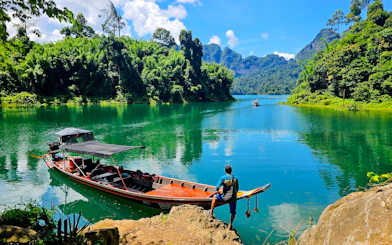 From Phuket/Krabi/Khao Lak: Private Khao Sok Day Trip with Cheow Lan Lake Longtail Boat Tour