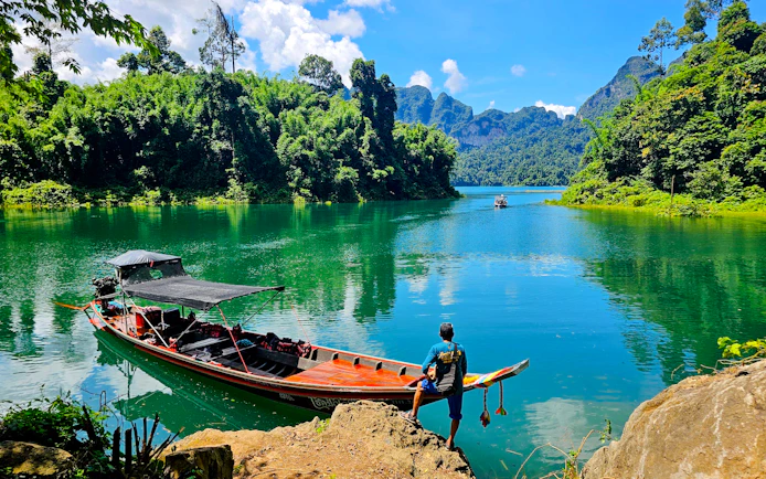 From Phuket/Krabi/Khao Lak: Private Khao Sok Day Trip with Cheow Lan Lake Longtail Boat Tour