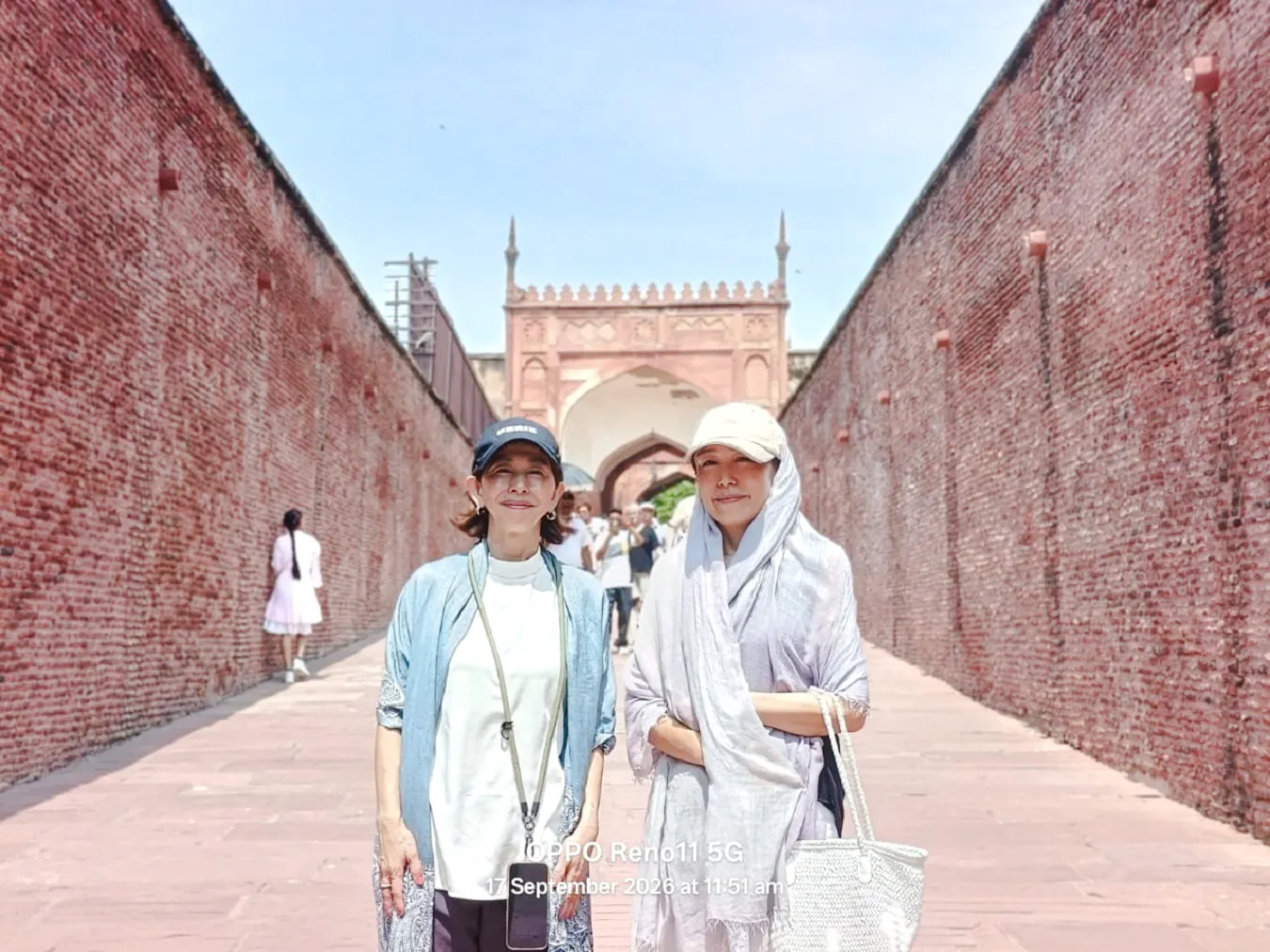 Visitors at the entrance of Agra Fort during the Delhi to Agra tour.