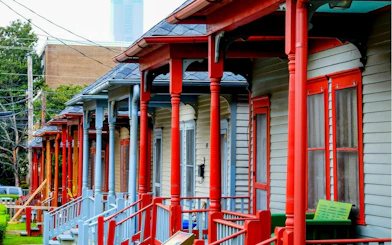 Colorful historic row houses in Atlanta, part of the King Protocol self-guided city exploration game.