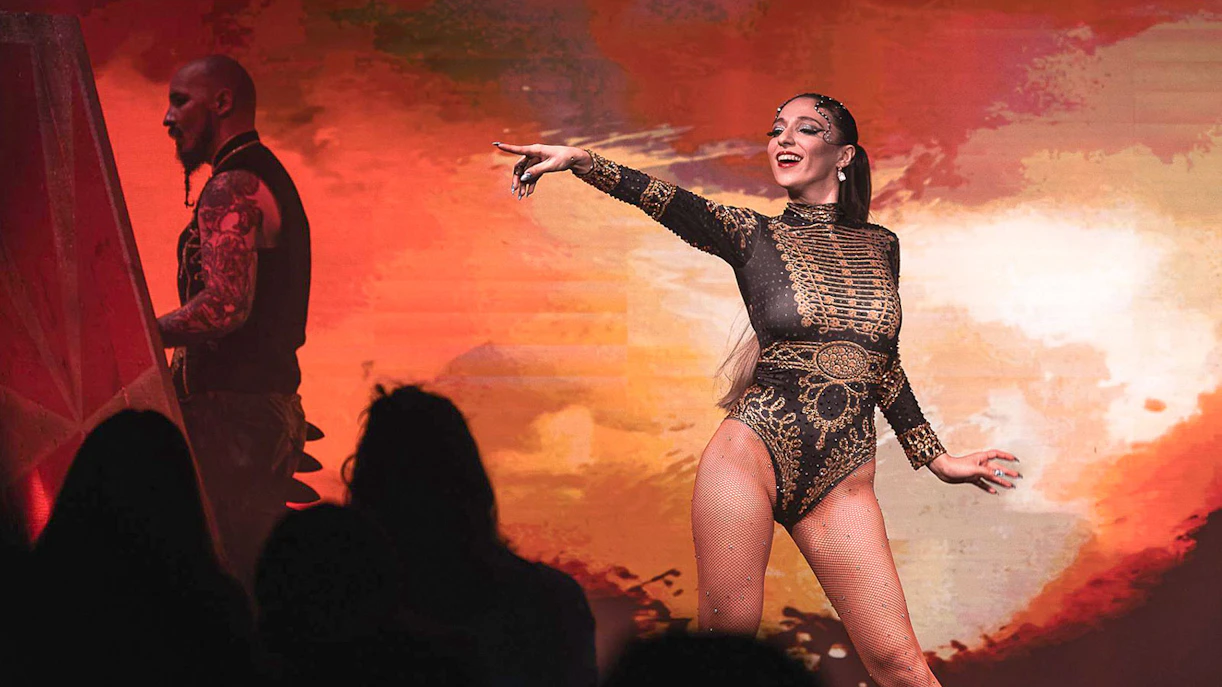 Cabaret dancer performing at La Scène Dinner Show in Prague.