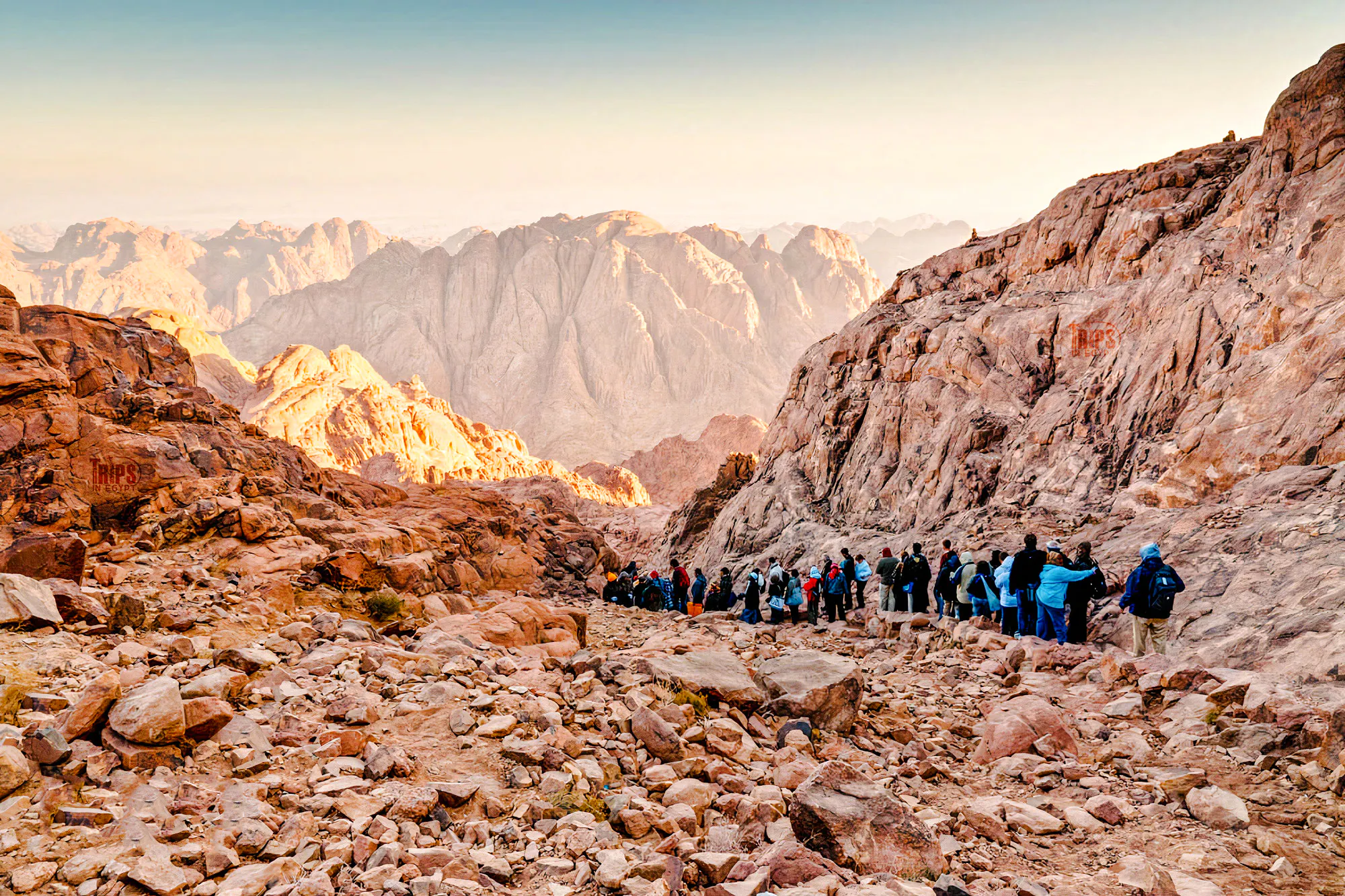 från sharm el sheikh: dagsutflykt till berget sinai och sankta katarinas kloster-1