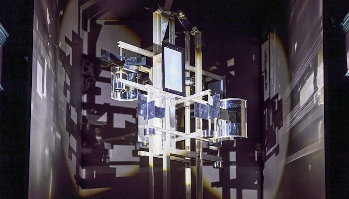 Light Art Museum Budapest- Levitating Sculptures