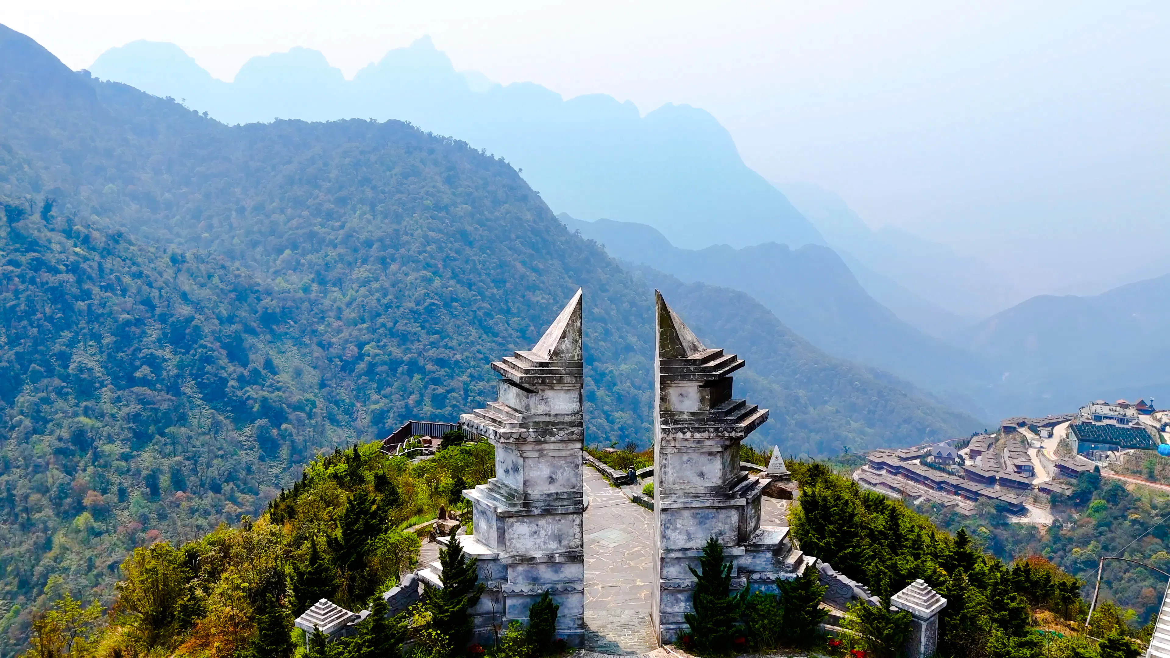 O Quy Ho Heaven Gate with mountain view in Sa Pa, Vietnam.