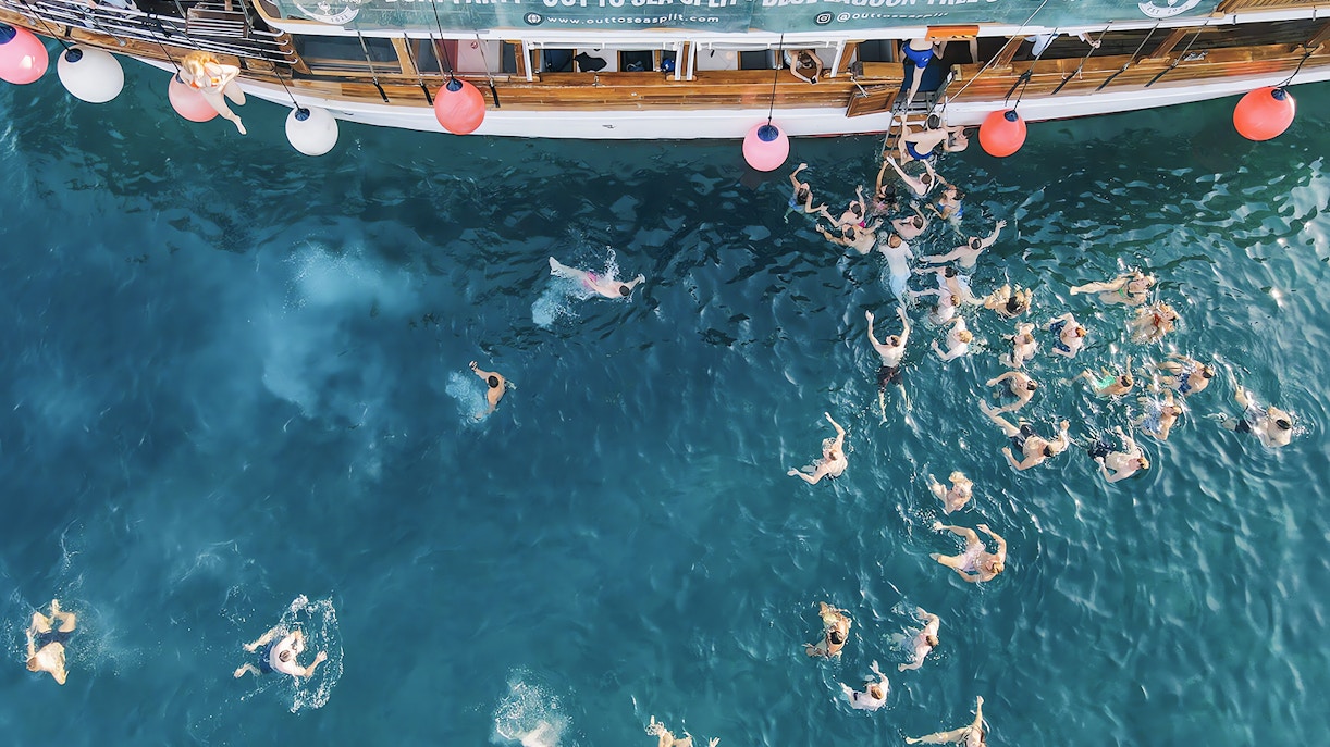 What to pack for your Blue Cave tour?