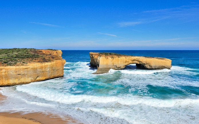 London Bridge rock formation along the Great Ocean Road, Australia.