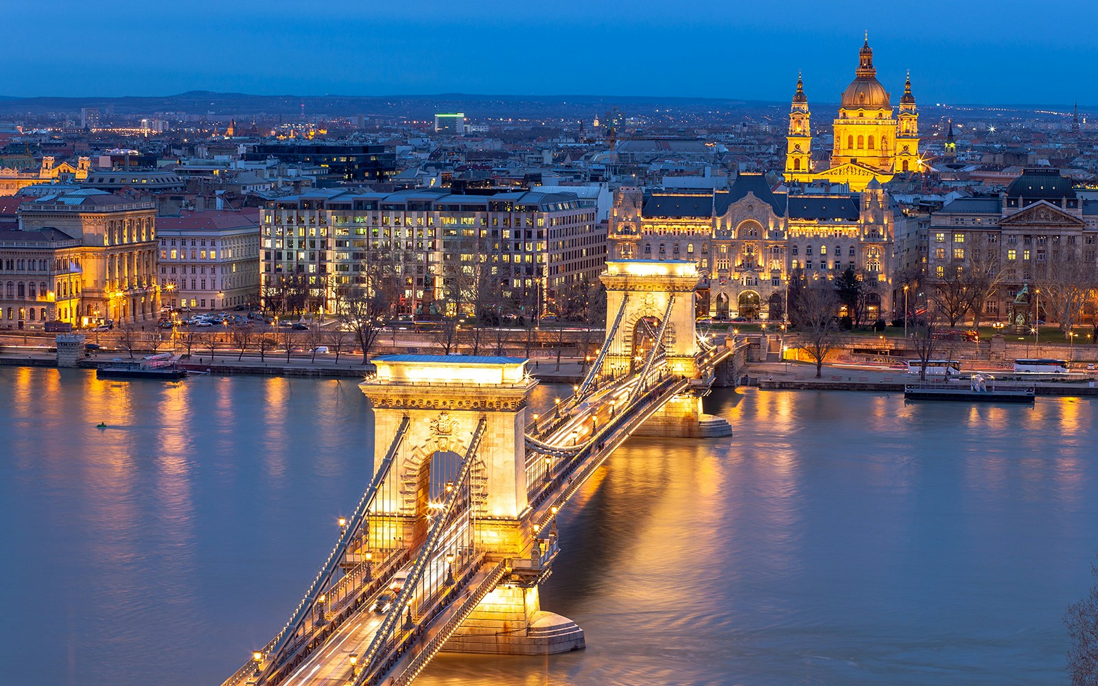 Szechenyi Chain Bridge