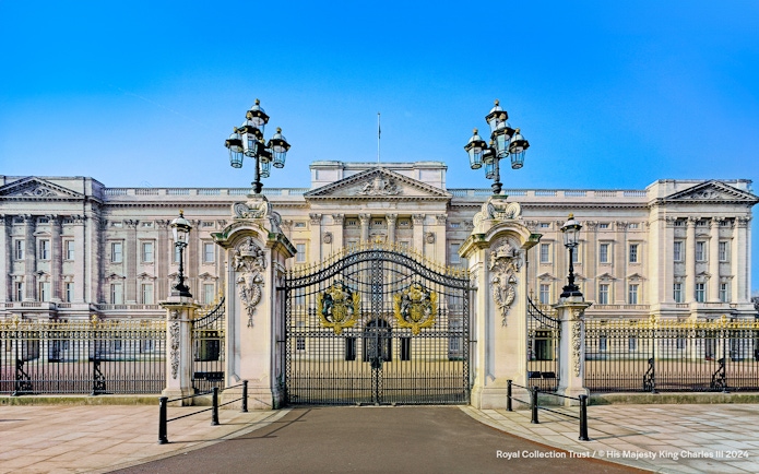 Buckingham Palace gates, London, featured on the Royal Walking Tour.