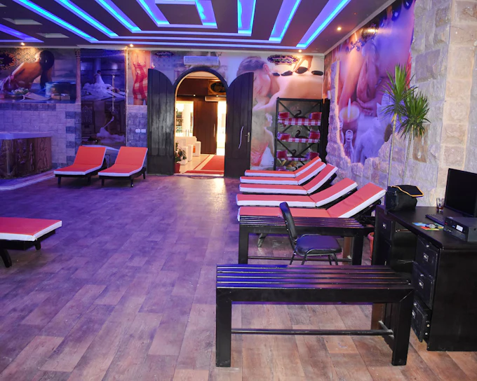 Turkish Hammam with Massage, Sauna, Steam Room and Jacuzzi in Hurghada