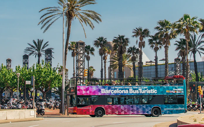 Barcelona Bus Turistic: Hop-on Hop-off Bus Tour