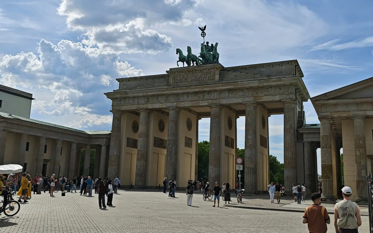 Berlin Tiergarten Highlights: Self-Guided City Exploration Game