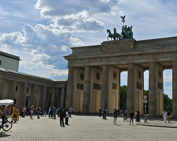 Berlin Tiergarten Highlights: Self-Guided City Exploration Game (Product 52835)