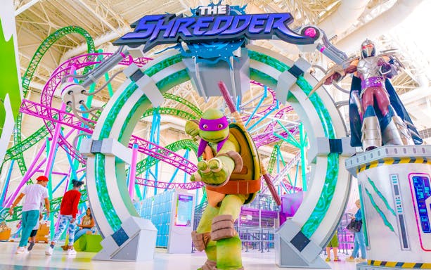 Teenage Mutant Ninja Turtle statue at The Shredder ride, American Dream Nickelodeon Universe.
