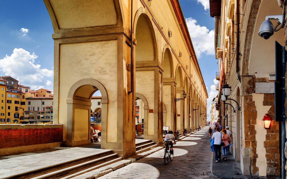 guided tour along florence medici’s mile-2 guided tour along florence medici’s mile-2