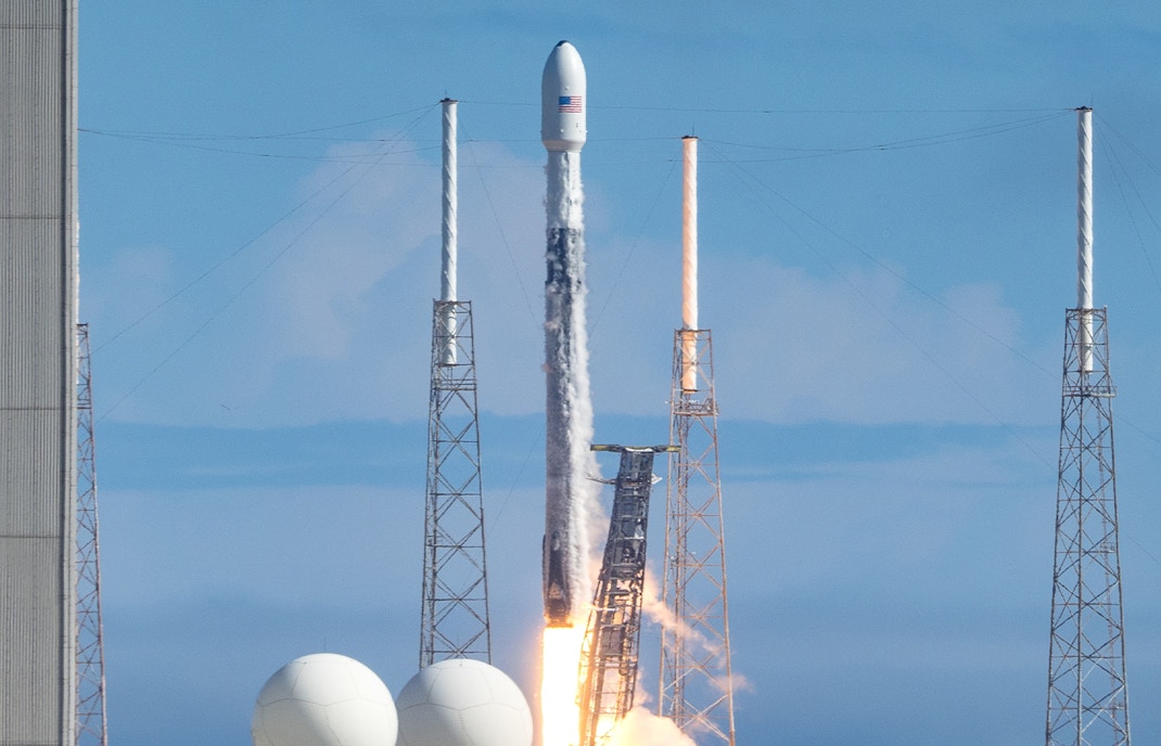 spacex launch kennedy space center