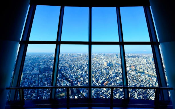 Tokyo cityscape from Skytree observation deck.